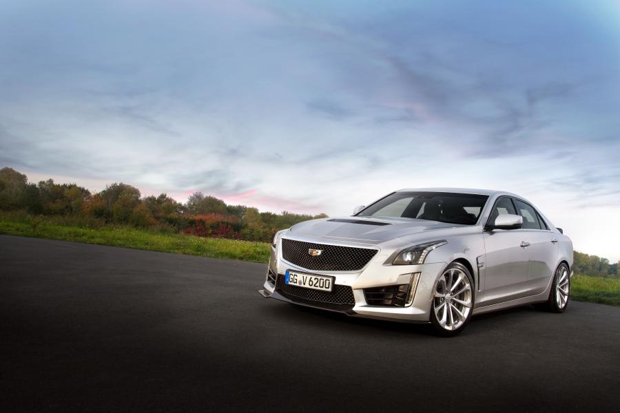  Cadillac CTS-V 2015 года  (WW) (фото 3 из 18)